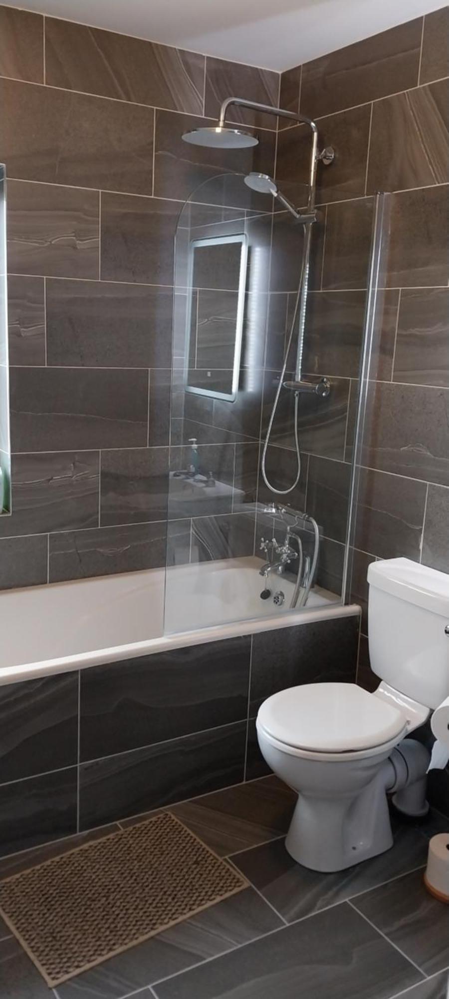 1 Cartrun Breac N39D7H6 Opposite Longford Rugby Club - See The Yellow Door Esterno foto